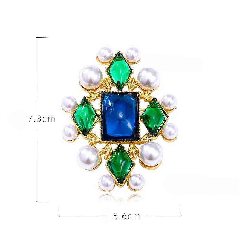Baroque Retro Crystal Brooch Brooch Fashion Versatile Coat Accessory Pin