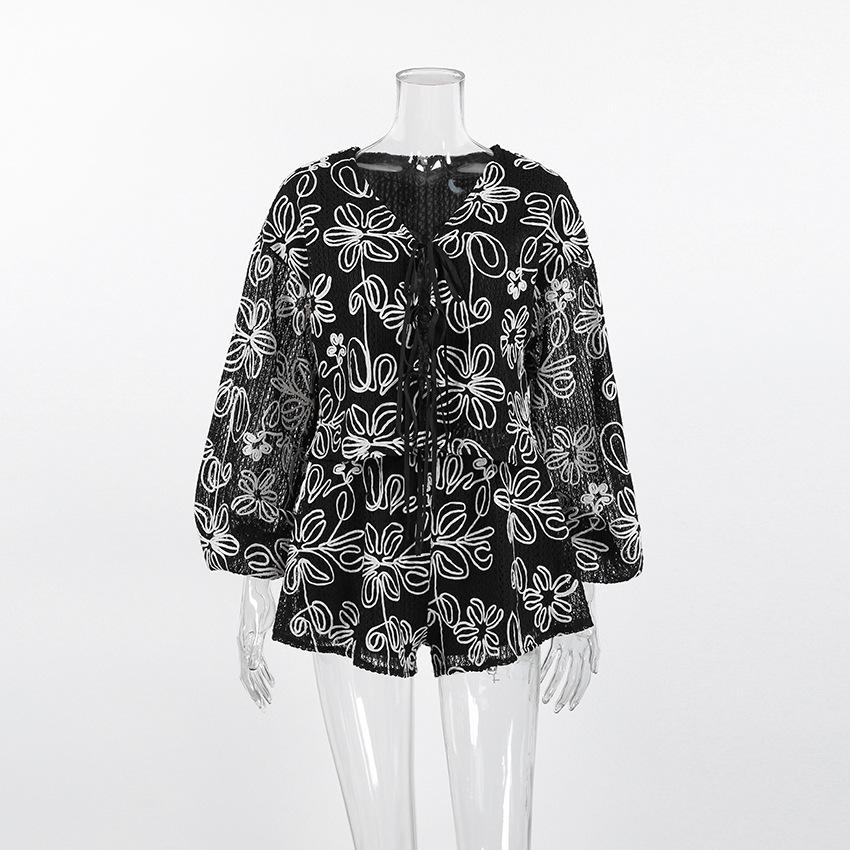 Autumn niche jacquard macaron color v-neck long-sleeved lace-up top and shorts two-piece fashion casual suit