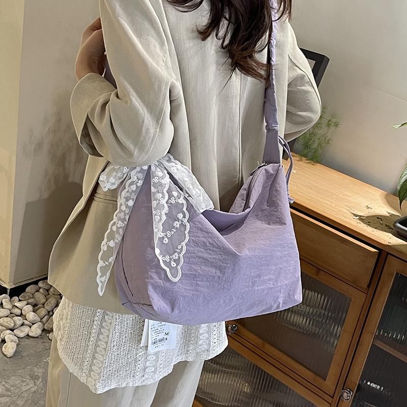 Forest Style Pleated Drawstring Shoulder Strap Dumpling Bag Solid Color Simple and Lazy Style Commuting Art Korean Versi Singl