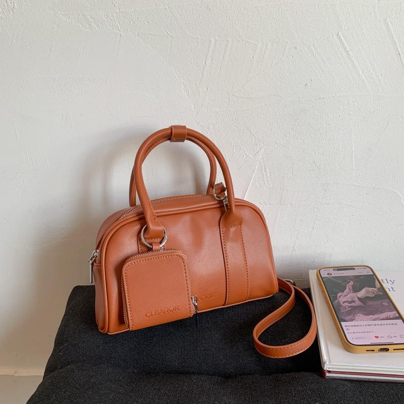 Popular small bags women's autumn and winter versatile new retro messenger bags portable pillow bags