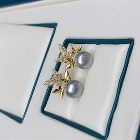 Elegant Freshwater Pearl Twin Butterfly Stud Earrings for Women - Exquisite, Versatile, Fresh Style Accessory 8-9mm