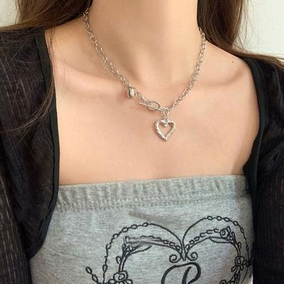 Fashion Love Heart Pendant Choker Necklace for Women Silver Color Clavicle Chain Female Party Jewelry On The Neck