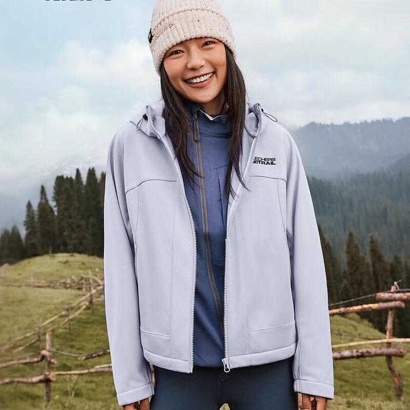 Skechers Women s Hooded Windbreaker Jacket L