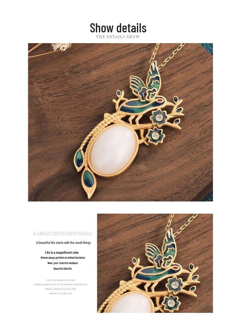 Klassischer Cloisonné Elster Anhänger mit vergoldetem Kupfer und Jade Akzenten