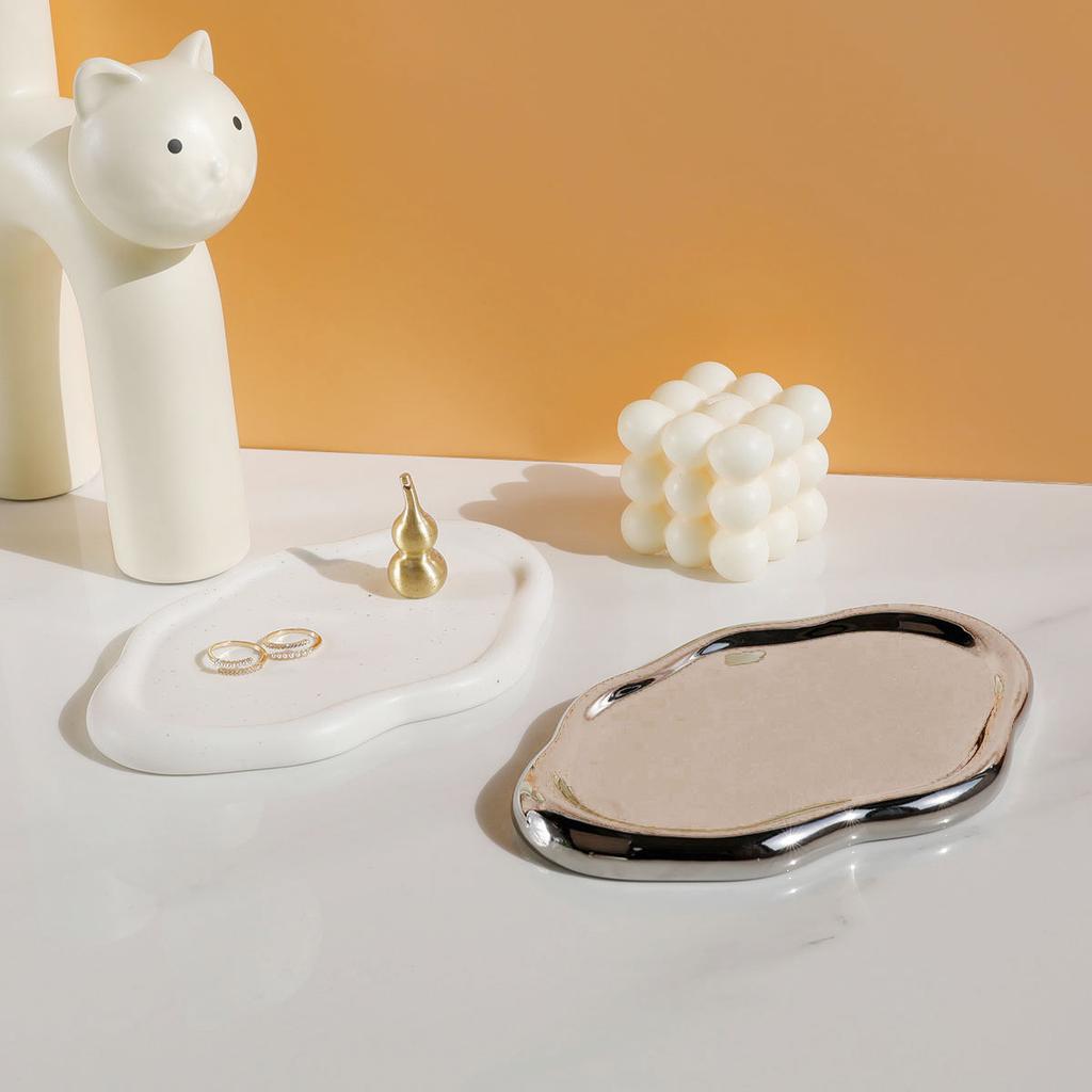 Simple ceramic dinner plate decorative plate, creative cloud tray, kitchen living room home jewelry storage plate, cloud plate