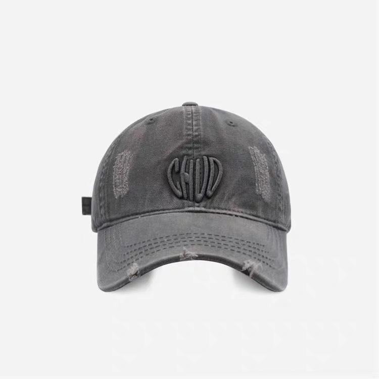 

Fashionable and Retro Aged Perforated Washed Baseball Caps for Both Men and Women Korean Version with Letter Embroidery Baseball Caps adjustable