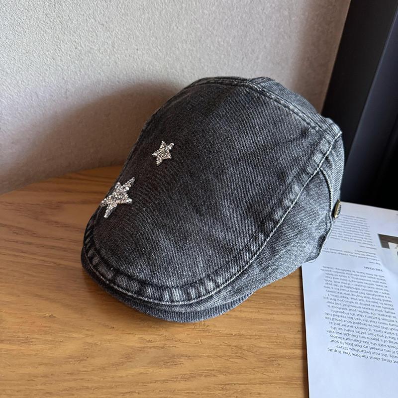 

Хлопковый берет с пайетками в виде звезды и коротким козырьком для повседневной носки на улице чёрный