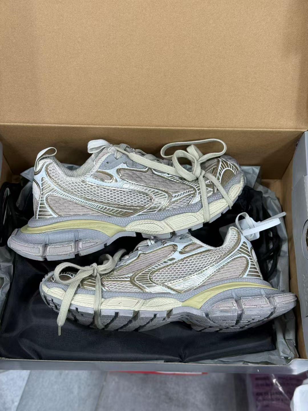 

2025 Кроссовки Весна Лето Модные Повседневные Спортивные Мужские Женские Кроссовки Для Бега Мужские Сетчатые Дышащие Мягкие Подошвы Кроссовки no