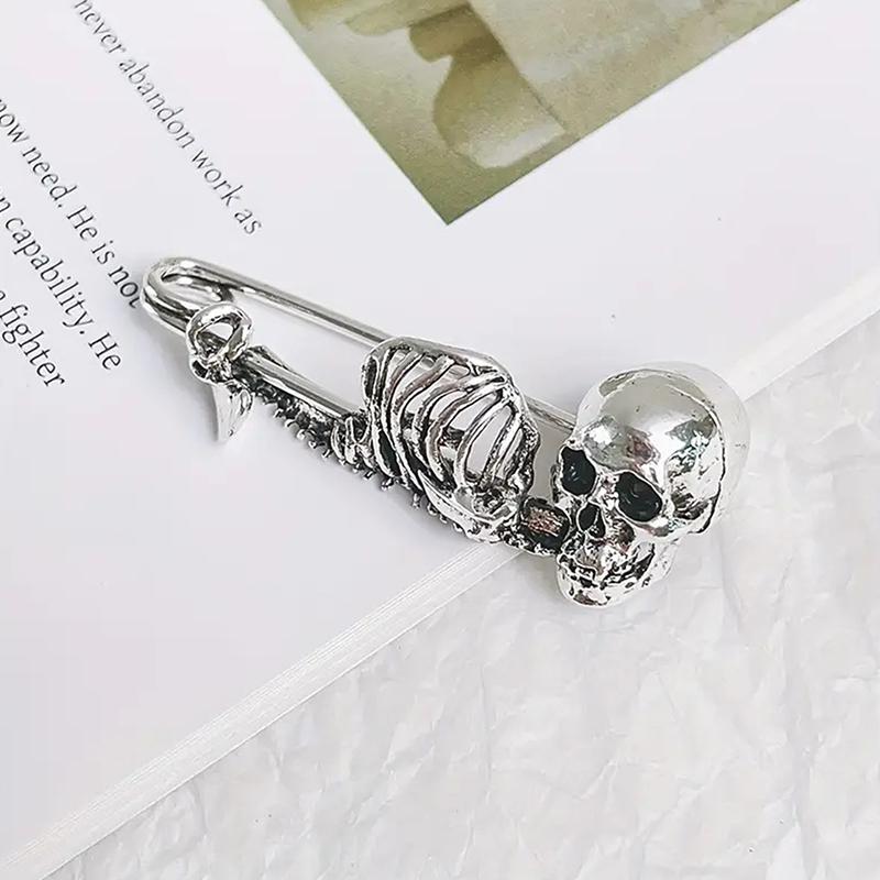 1Pc New Halloween Skull Brooch Gothic Skull Enamel Pin Badge Brooch Retro Skull Pin Couple Jewelry Home Decoration