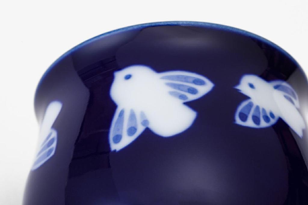 Fukagawa Seiji Arita Ware Calf Sparrow Wine Cup Dyed Porcelain Wine Stylish Souvenir Present Celebration