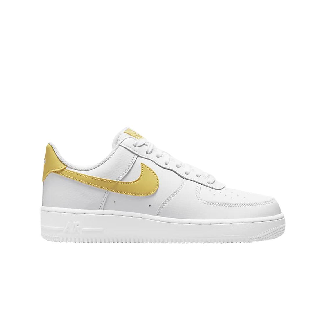 

Женские кроссовки Nike Air Force 1 07 Low White Saturn Gold 315115-170