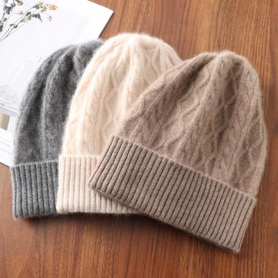 "Unisex Strickmütze aus reiner Wolle mit Ohrenschutz - Warm für Herbst & Winter"