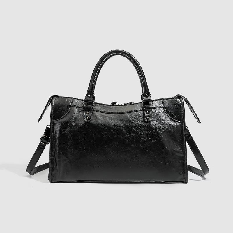 Borsa a tracolla locomotive Spice Girls di tendenza e fresca da donna, nuova, texture di alta gamma, borchie retrò, tote, borsa a mano versatile, borsa a tracolla messenger