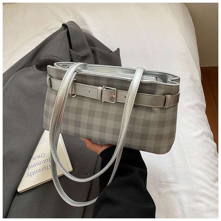 Korean version niche plaid underarm bag women's 2025 new fashion texture shoulder bag niche design commuter bag tide