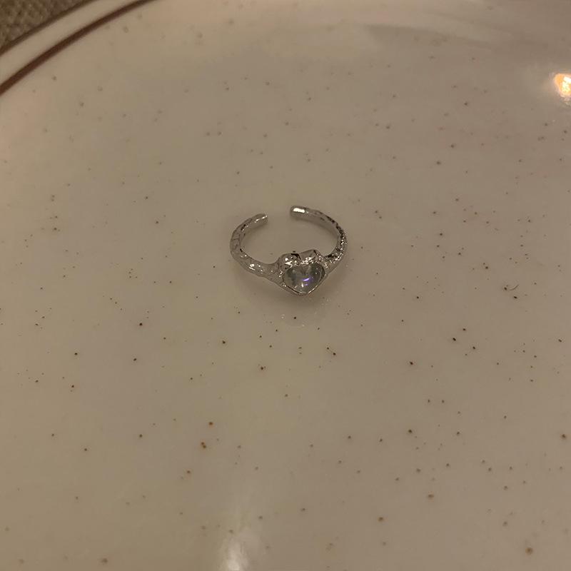 

Niche Design Sense Cold Love Moonstone Opening French Irregular Gemstone Ring Women S High Sense Of Tide Adjustable opening