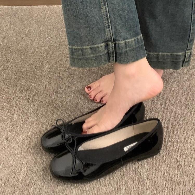 

Мода 2025 Новые Женские Туфли Мэри Джейн Мягкие Повседневные Уличные Платье Балетки с Плоской Подошвой Квадратный Носок Неглубокие Слипоны Балетки Zapatos De Mujer 40 чёрный