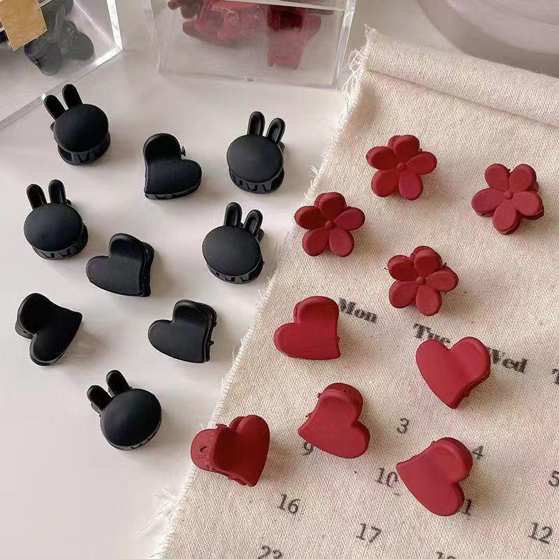 Black Mini Claw Hair Clips for Bangs and Stray Hair