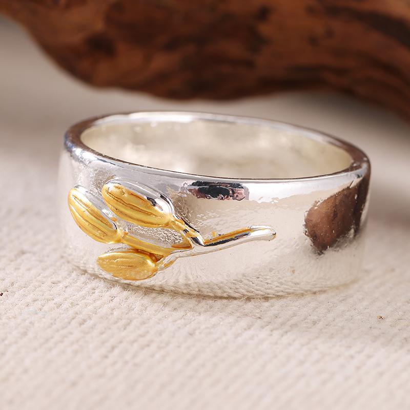 Vintage Hand Carved Flower Women's Ring Classic Two Color Metal Geometry Daily Wear Party Jewelry Anniversary Gift