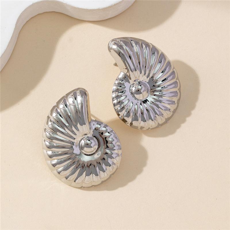 

Fashionnable Stainless Steel Oversize Conch Stud Earrings Gold Color Delicate Trendy Jewelry For Women