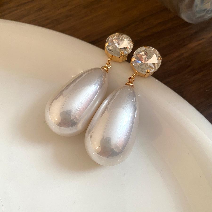 Silver Needle Diamond Pearl Water Drop Pendant Earrings French Retro Court Temperament Earrings Light Luxury Premium Earrings