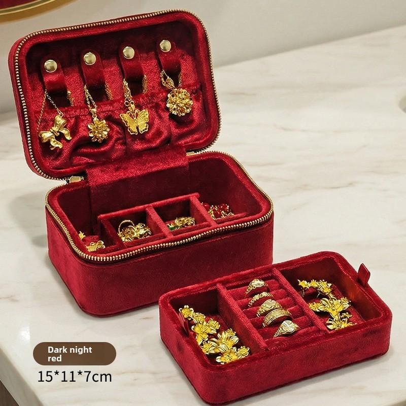 Premium Silk Like Jewelry Storage Case With Compact Design For Home And Travel Use