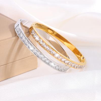 Pulseira de aço inoxidável de moissanita de grande fileira para meninas na Europa e nos Estados Unidos, a moda não perde a cor da pulseira