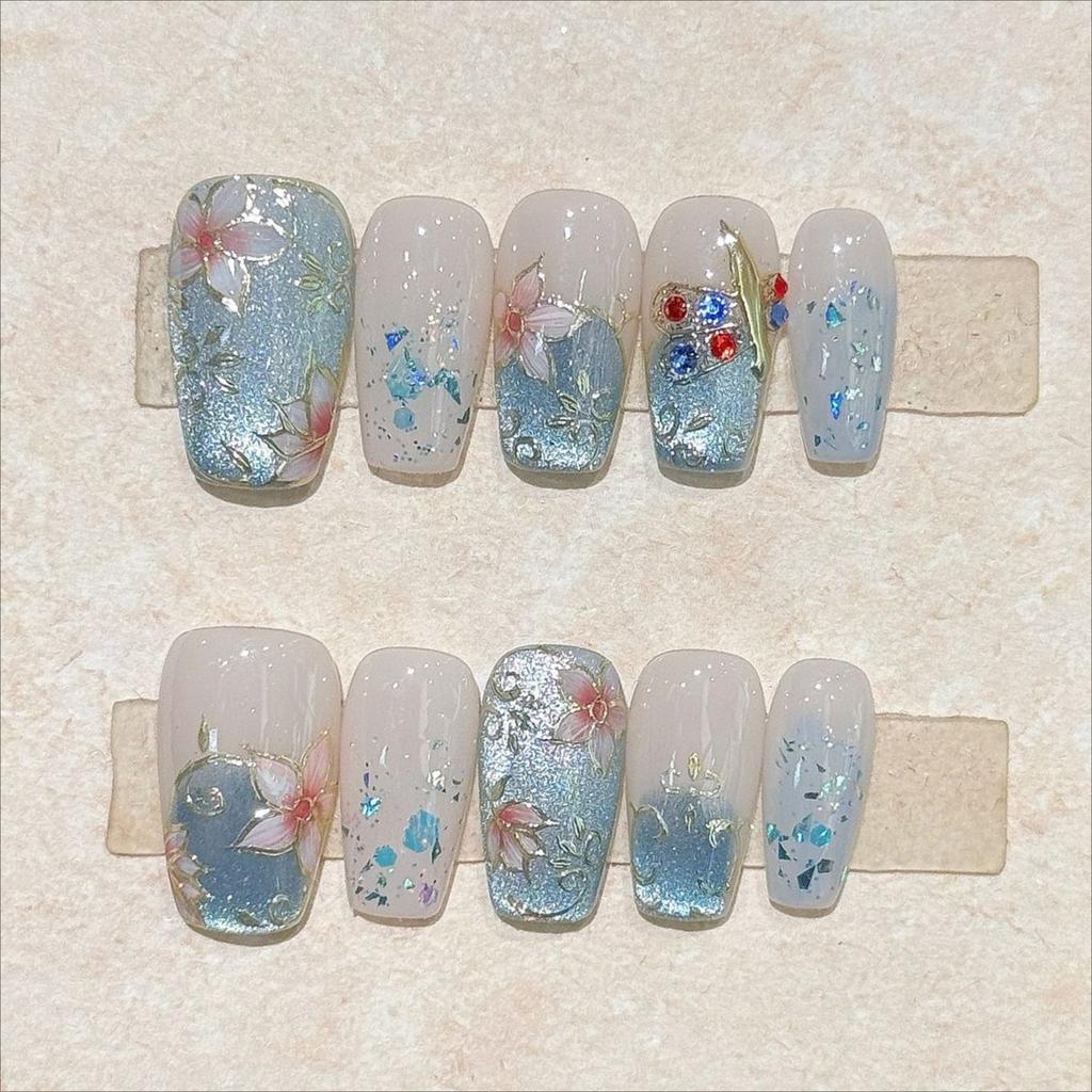 10 Pcs Pink Gradient Floral Hand Painted Fake Nails Medium Length Elegant Reusable Artificial Press On Nails