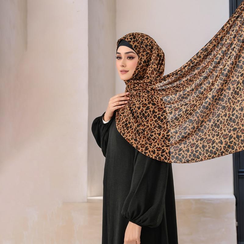 Hot-selling Popular Classic Leopard Print Scarf Women's Chiffon Print Hot Diamond Long Scarf Shawl Popular Ethnic Headscarf Women