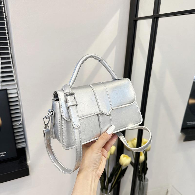 

2025 summer simple small square bag women s Korean version fashion shoulder bag foreign style niche light luxury messenger handbag
