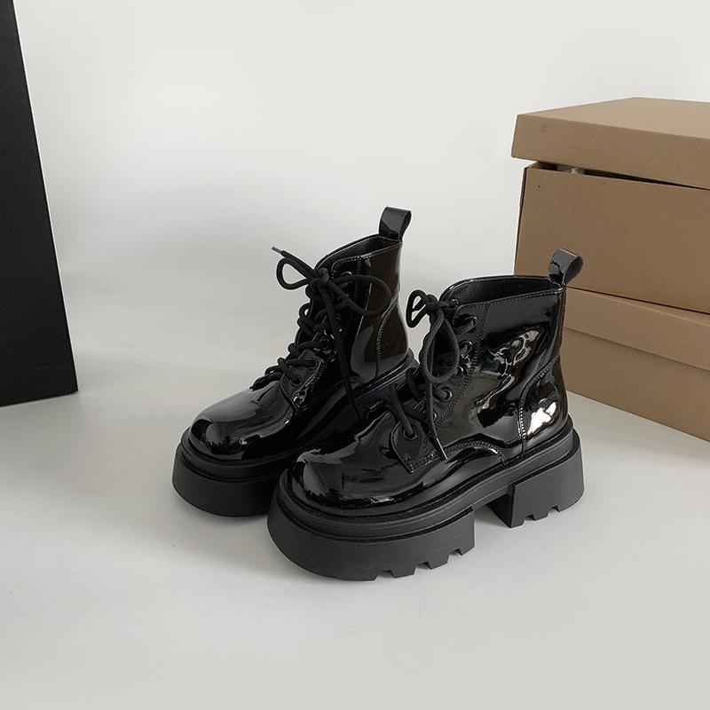 

Модные ретро черные в британском стиле ботинки Мартин на толстой платформе, женские 2025 новые весенне-осенние ботильоны на высокой подошве 40