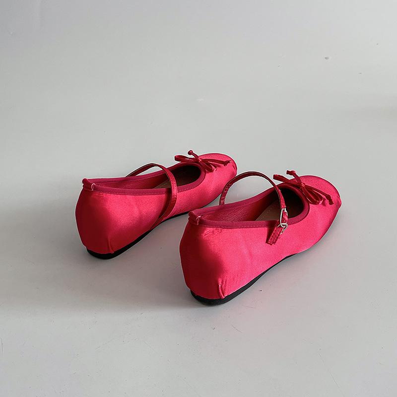 

French retro ballet style shallow mouth single shoes women s 2025 new spring and summer versatile round head soft sole Mary Jane shoes 35 красный