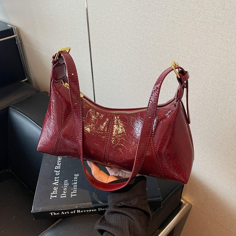 

Retro bag women s large-capacity new autumn and winter niche messenger bag casual one-shoulder underarm dumpling bag бордовый