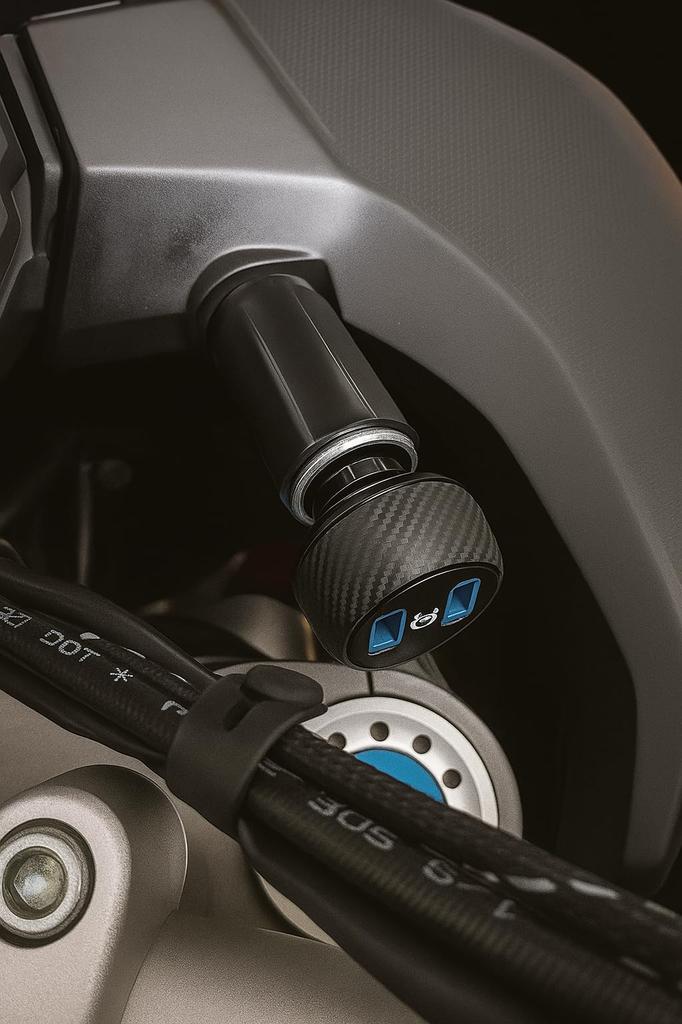 Cliff Top Hella (DIN) to standard cigarette lighter adapter