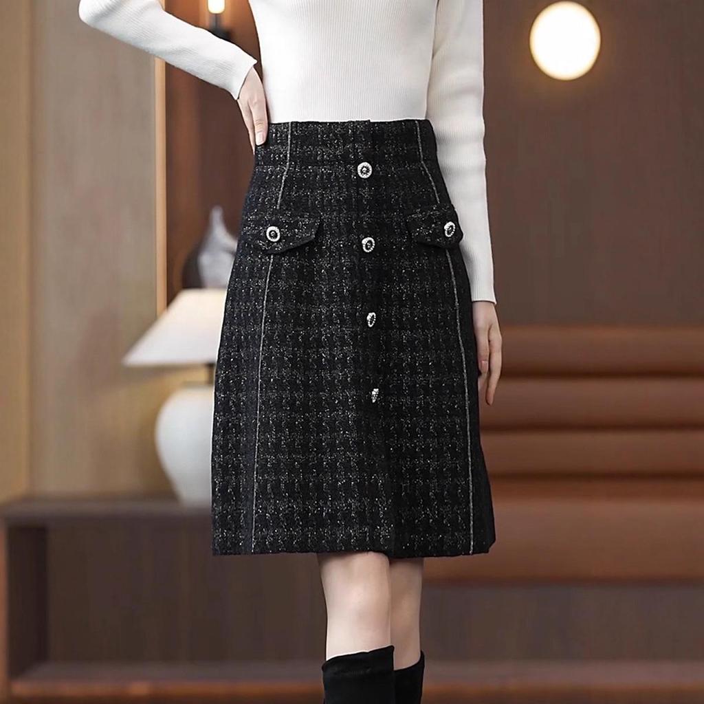 Women's Woolen Button-Down A-Line Skirt - High-Waisted, Mid-Length, Slimming & Loose Fit for Autumn/Winter 2025