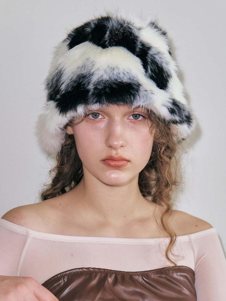 Poejidam Fur Meatel Hat In Black Tabby