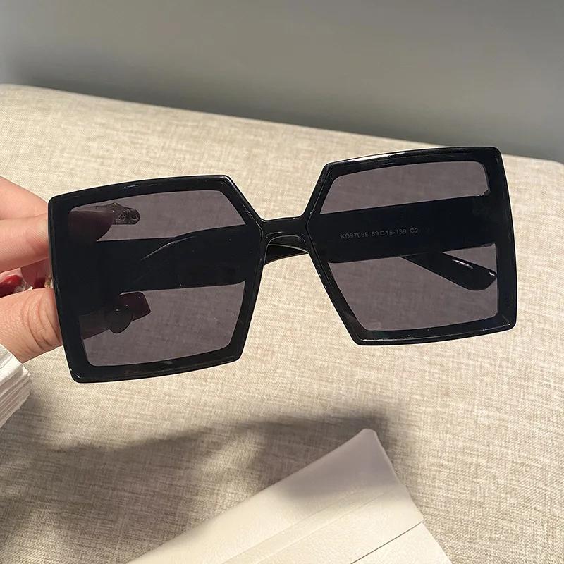 New Vintage Large Frame Sunglasses Women'S Brand Designer Square Sun Glasses Women Travel Fashion Eyewear Uv400