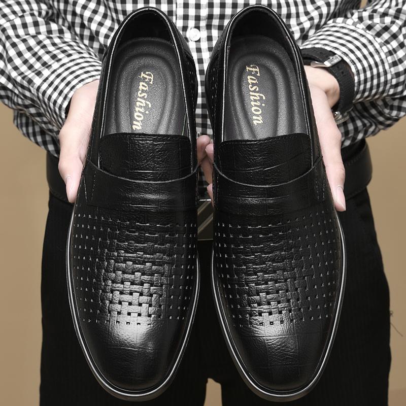 

Новая весенне-летняя мода, модная повседневная кожаная обувь с перфорацией, мужская обувь, брендовая удобная повседневная кожаная обувь 40 чёрный