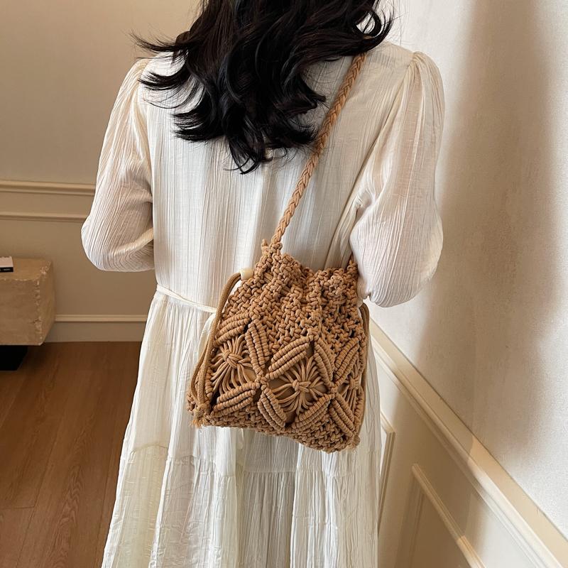 Crochet Bag Women's Bohemian Style Hollow Shoulder Bag Woven Small Bag