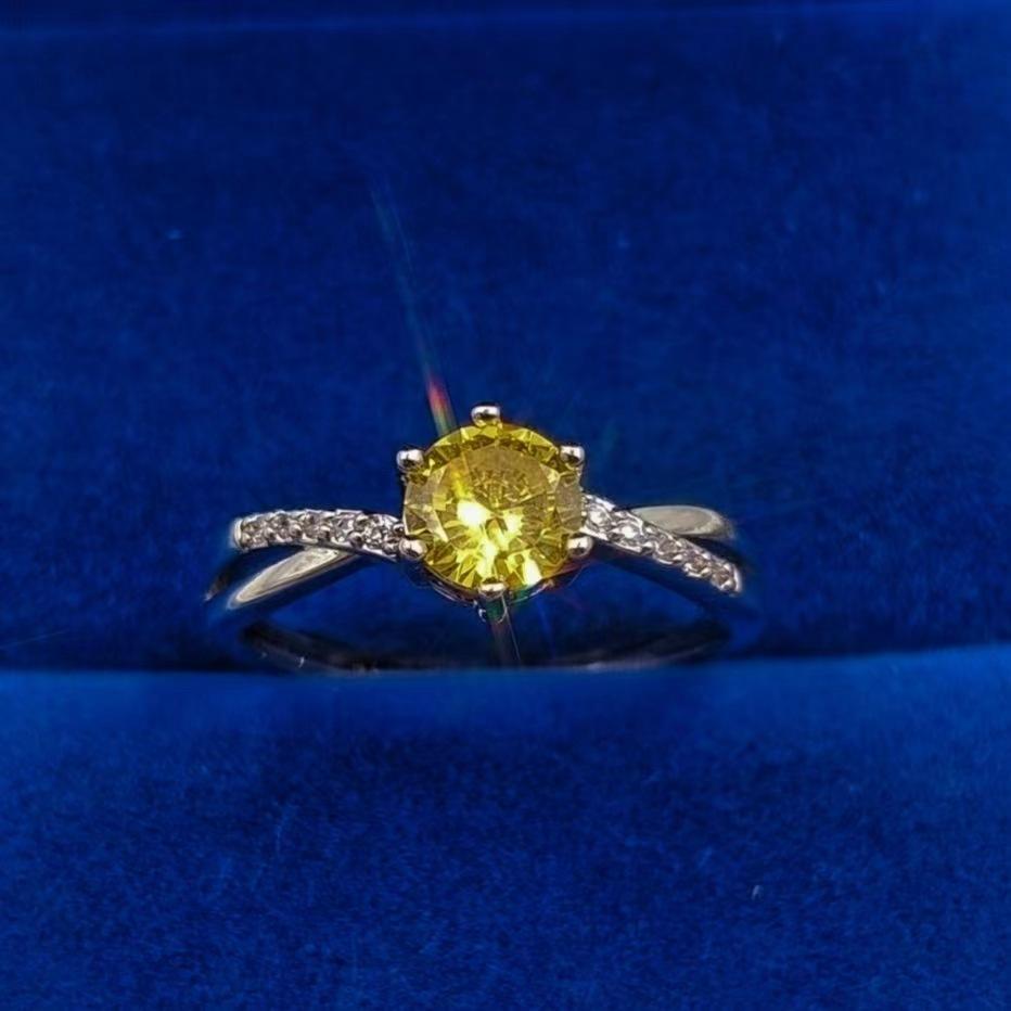 The Same Six-Claw Twisted Wall Ring, Imitation Diamond Ring, Live Adjustable Versatile High-Texture Ring.