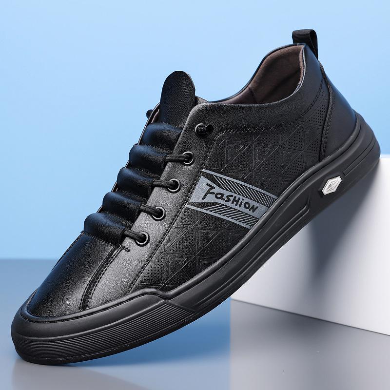 

Spring New Shoes for Men Leather Casual Shoes White Flat Skateboard Shoes Youth Street Cool Sneaker 44