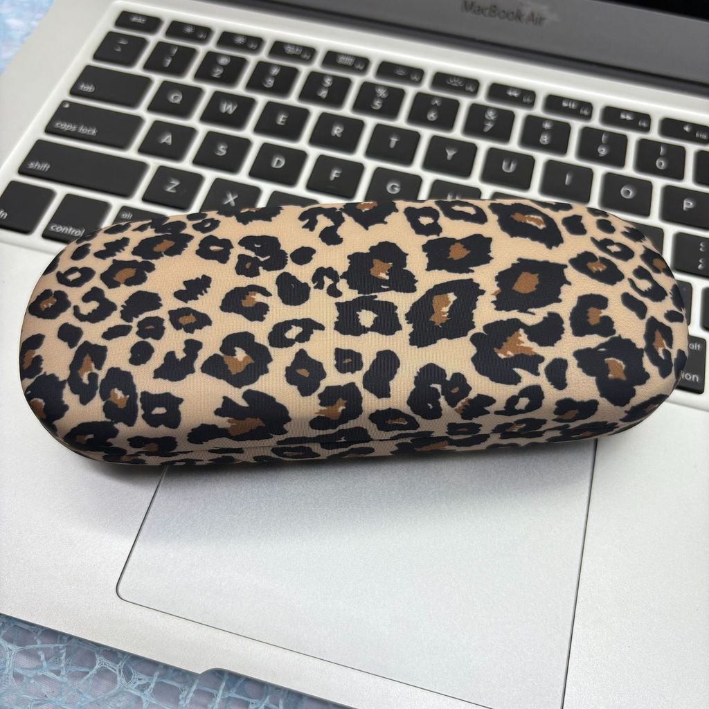 Leopard Print Metal Glasses Case With Flip Cover For Travel And Daily Use
