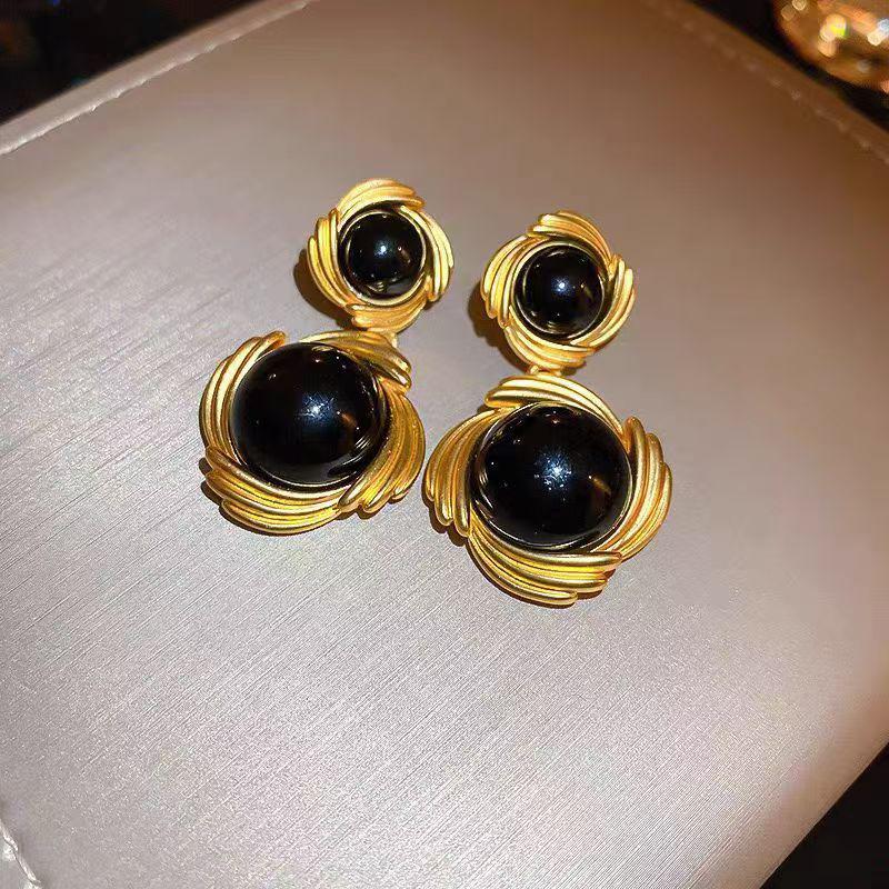 Vintage Rhinestone Geometric Stud Earrings - Retro Court Style, Niche Design, Light Luxury, High-End