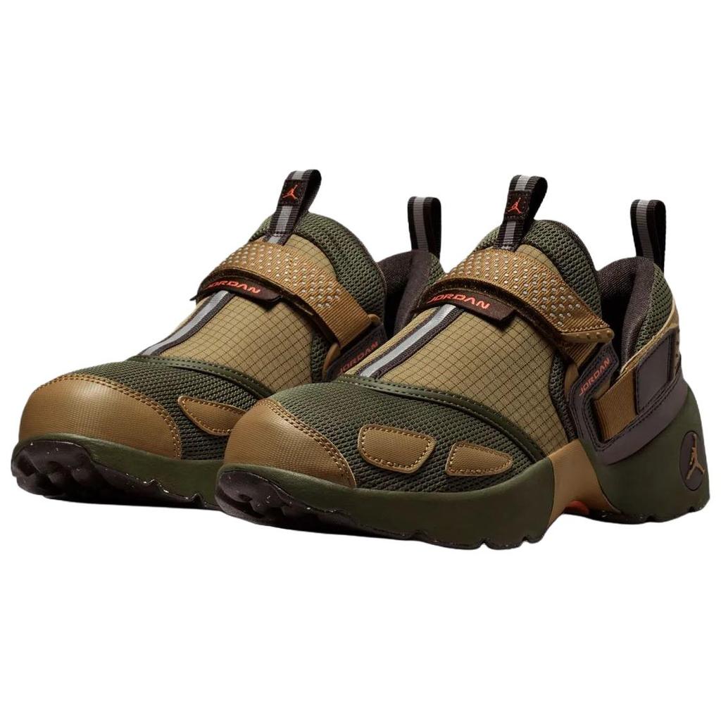 Air Jordan Trunner LX Brown Kelp Damen-Sneaker Grün Cargo-Khaki Samt-Braun IO4190300