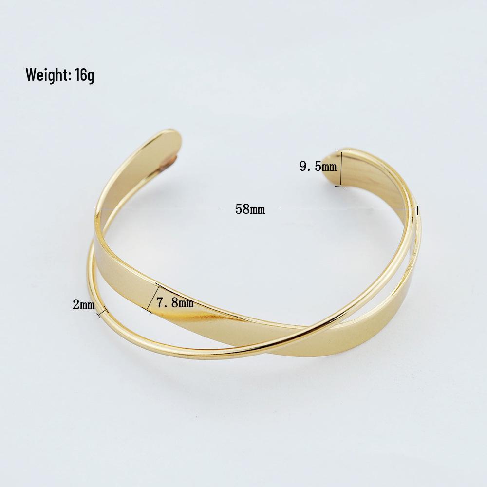 Geometric Copper Bracelets: Intersecting Shapes, Simple Texture, Openable Design