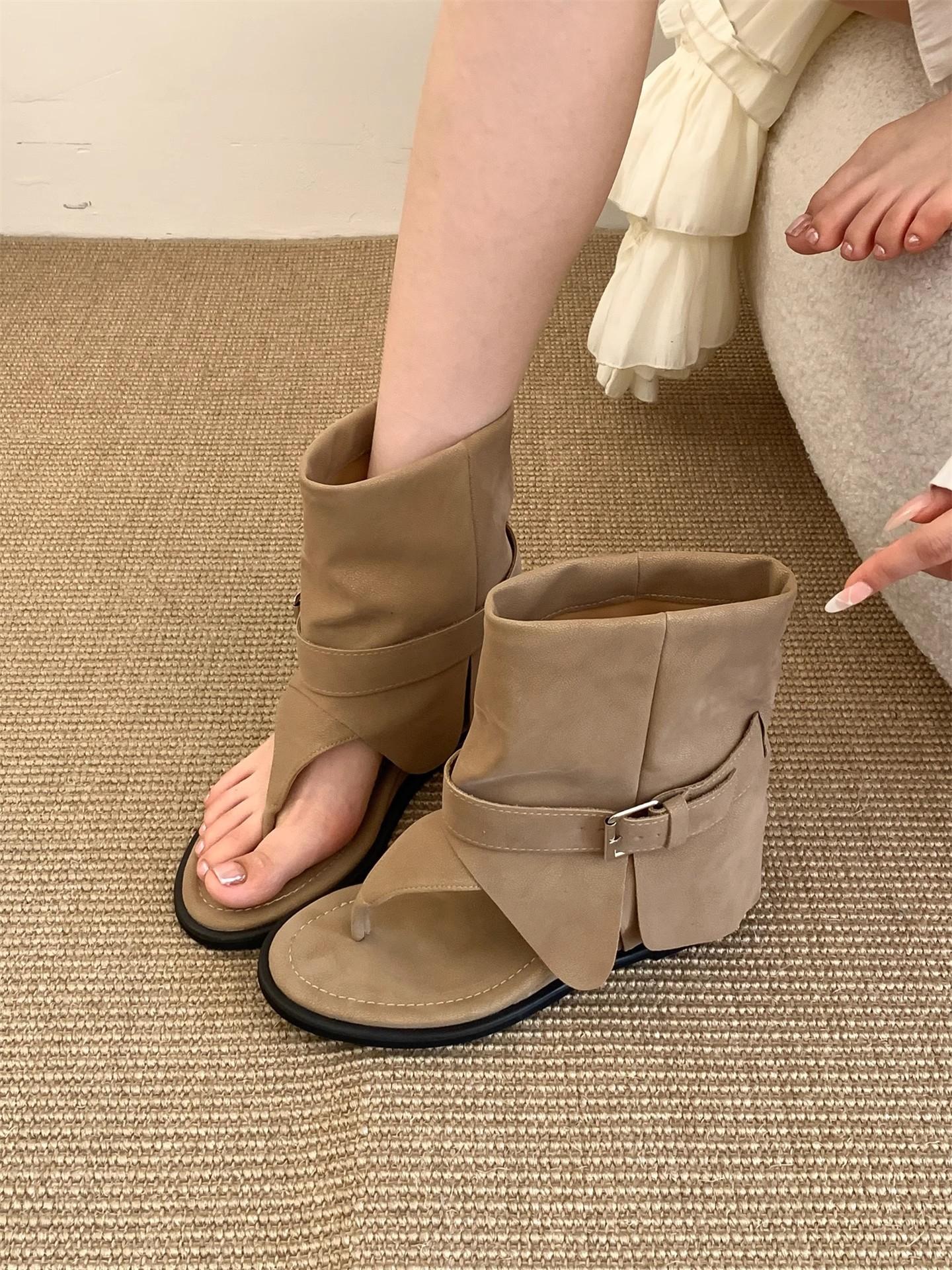 

Новинка 2025 года ретро пряжка ремня с открытым носком на плоской подошве модные короткие ботинки удобные с внутренней танкеткой увеличивающей рост женские ботинки 40 хаки