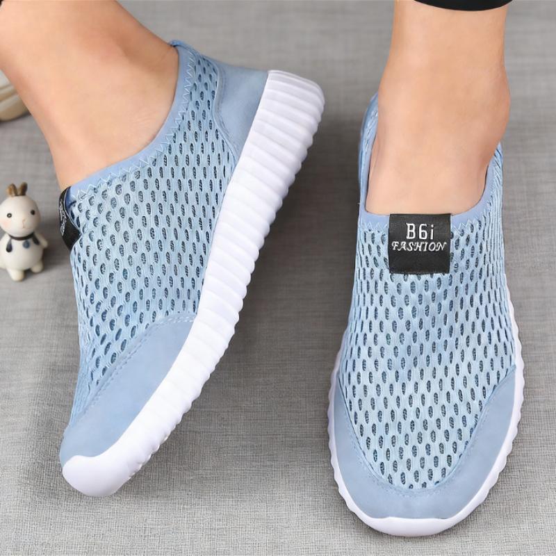 Lightweight Women Slip-On Mesh Shoes Quick-Drying Breathable Shoes 2026 Fashion Comfortable Walking Athletic Sneakers for Women
