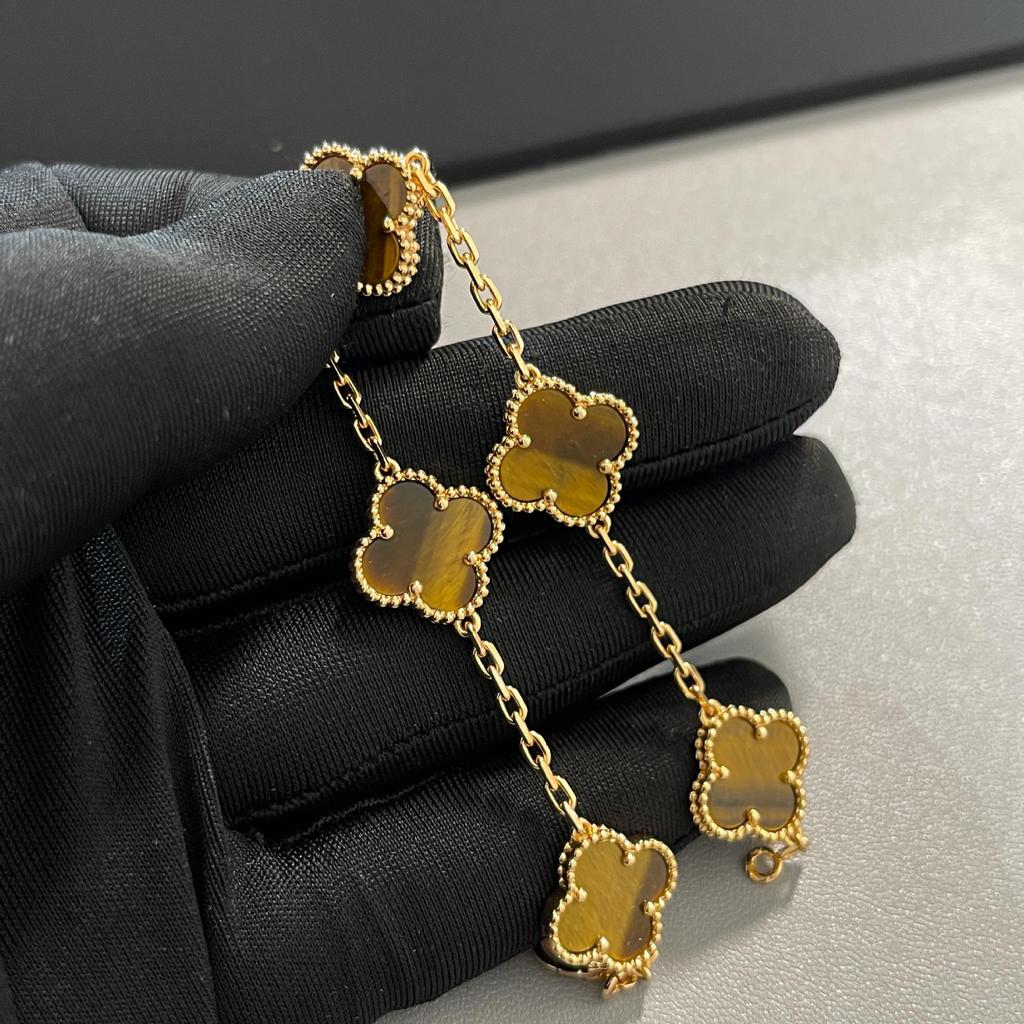 Gold Four-Leaf Clover & Five-Flower Pendant Necklace, 18K Plated, Elegant Gift for Her