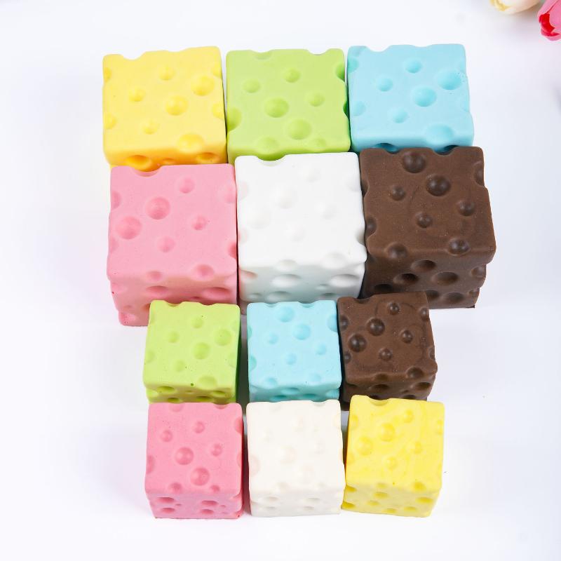 Käseförmige Squishy Fidget Spielzeuge Weich Langsamer Rückprall Helle Farben Zur Stressbewältigung Kinder Spiel Büro Zuhause Tägliche Nutzung