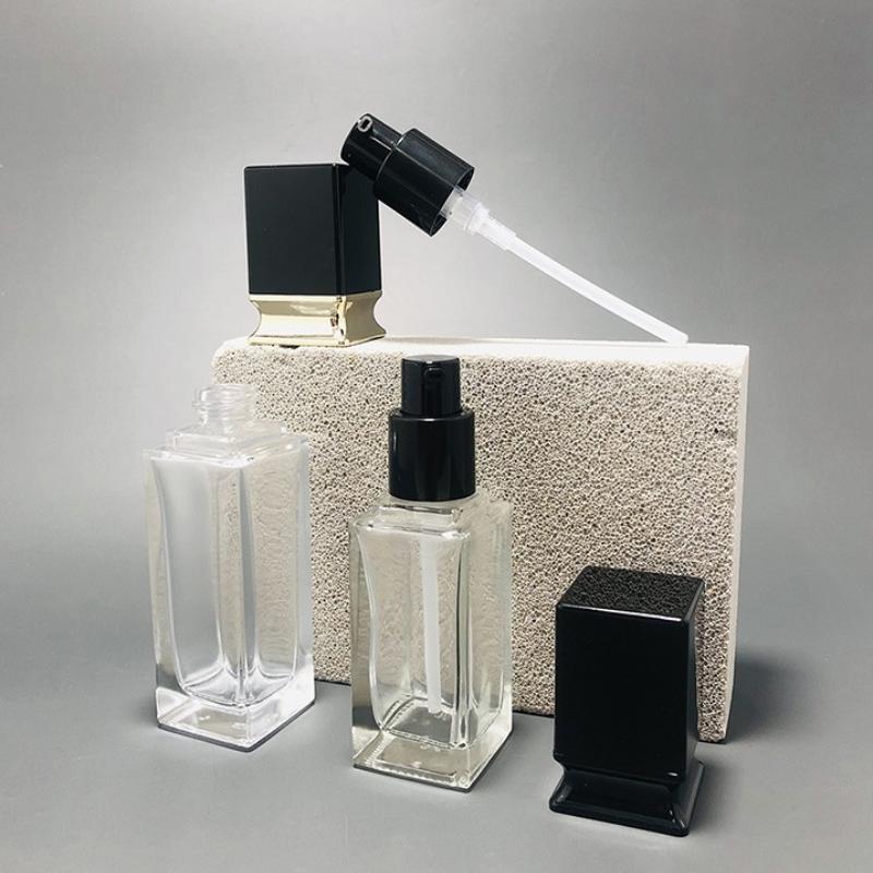 15-40Ml Empty Pump Bottle Glass Liquid Foundation Container Makeup Transparent Square Refillable Bottle Portable Pump Bottle