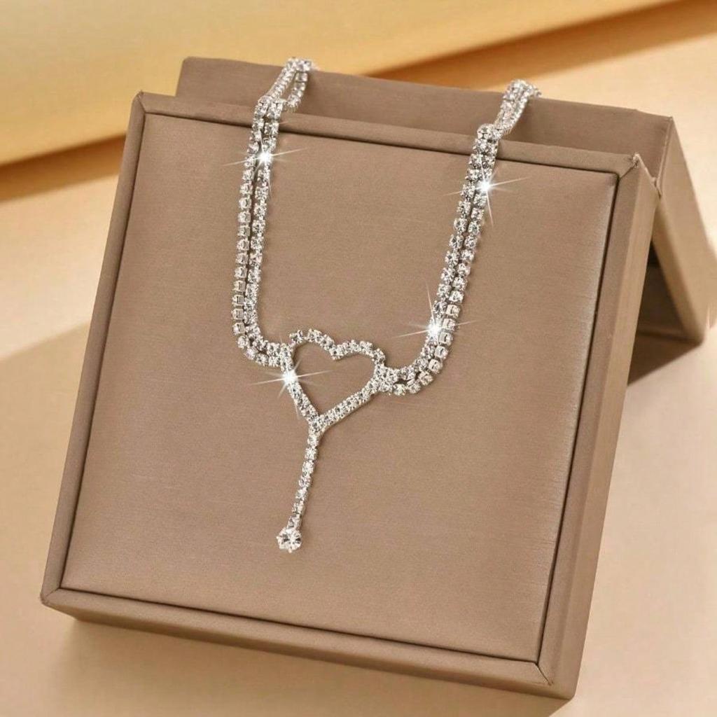 1 Fashionable Women's Ankle Chain, Exquisite Heart-shaped Pattern Ankle Chain, Suitable for Daily Wear and Holiday Gift Giving